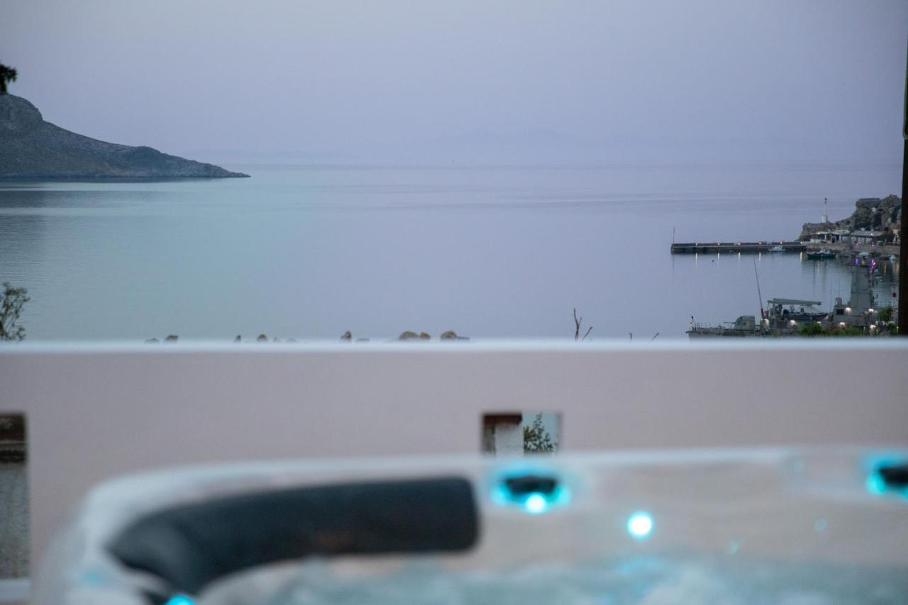 Sunny Bay Villa Agia Marina  Exterior photo