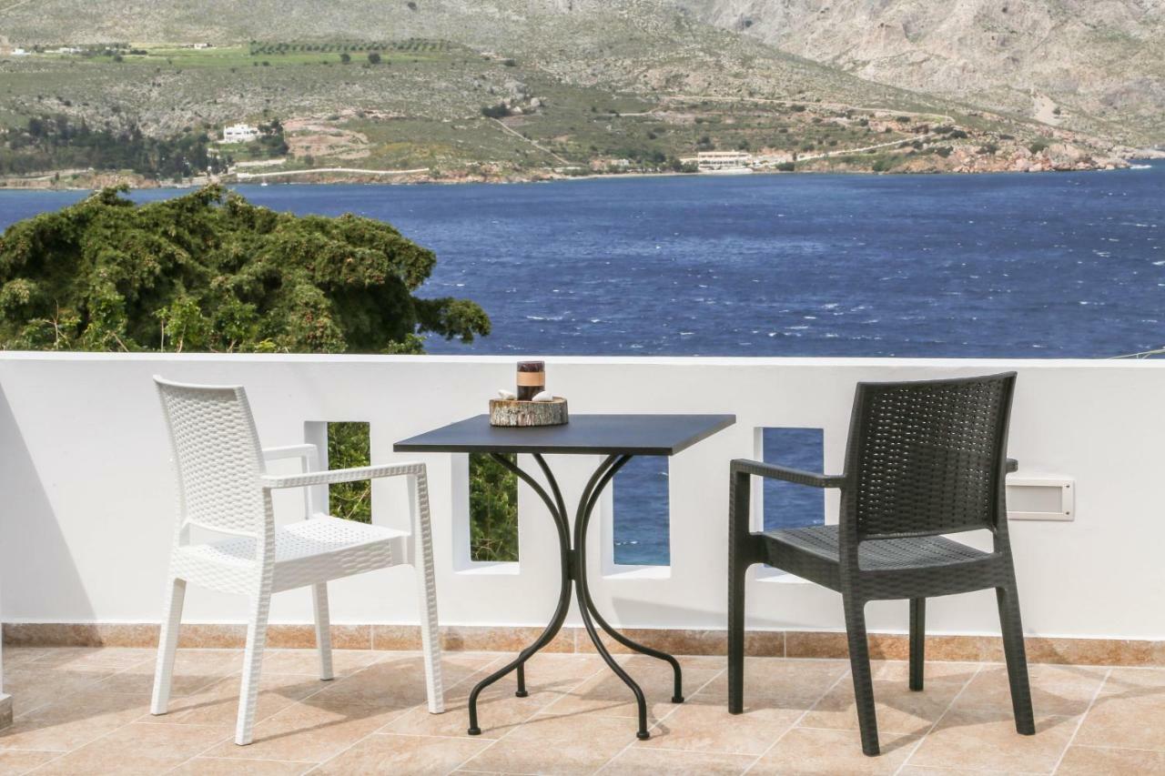 Sunny Bay Villa Agia Marina  Exterior photo