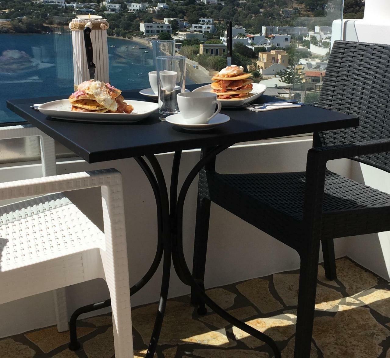 Sunny Bay Villa Agia Marina  Exterior photo